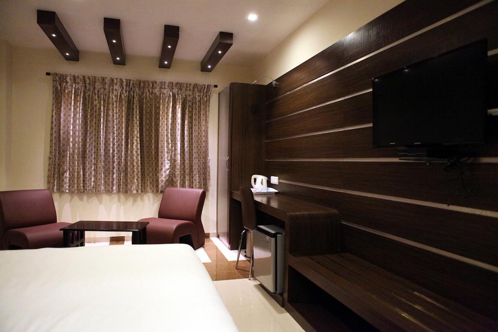 Sbs Grand Hotel Coimbatore Phòng bức ảnh